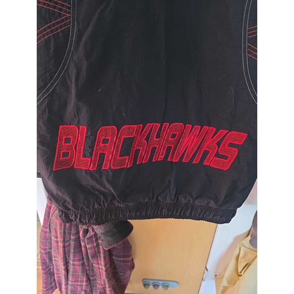 Starter Chicago Blackhawks NHL Full Zip Hooded Jacket XL Black Red Stitching - Picture 9 of 10